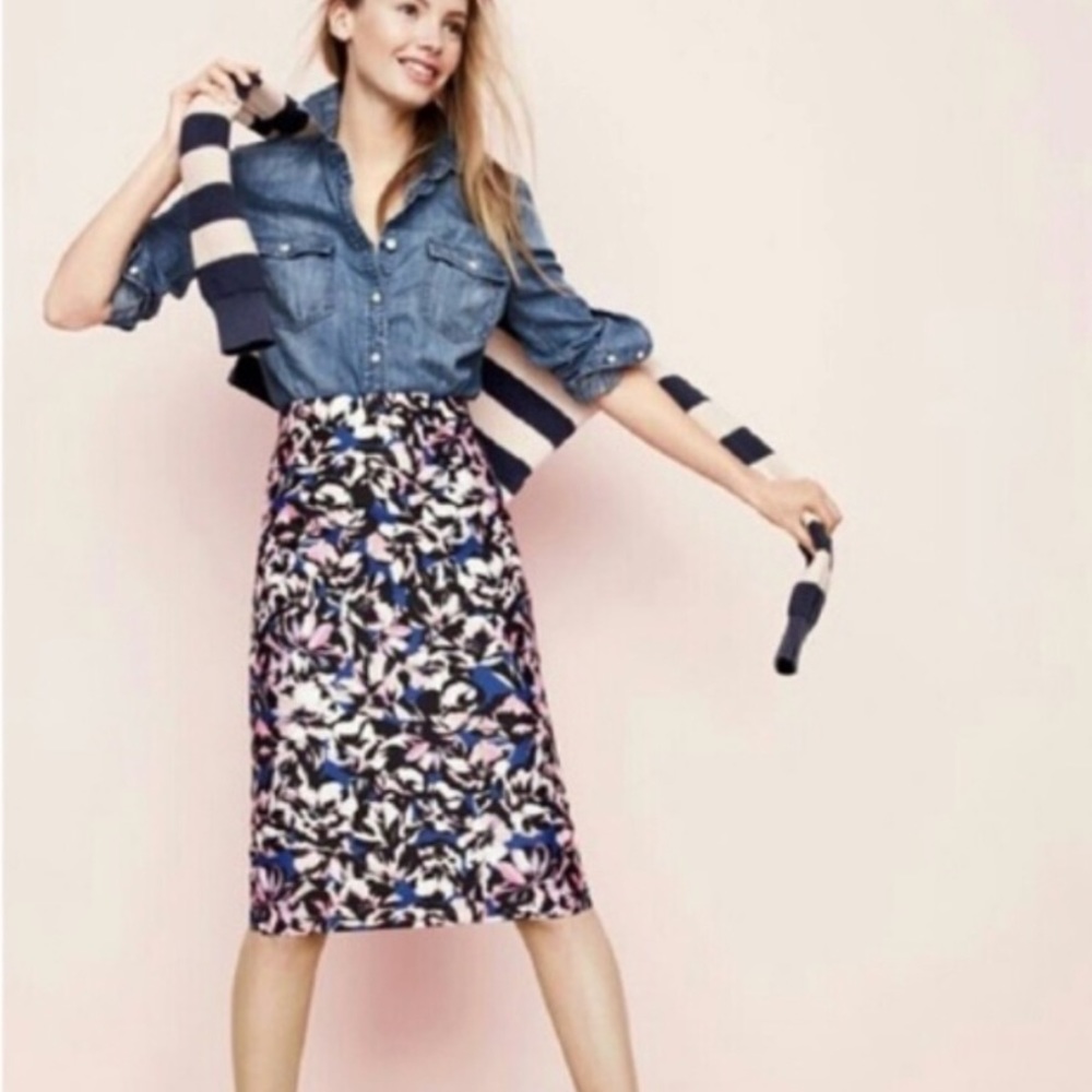 J.CREW E9135 A-Line Skirt In Hibiscus Floral Sz 00 - Picture 2 of 8